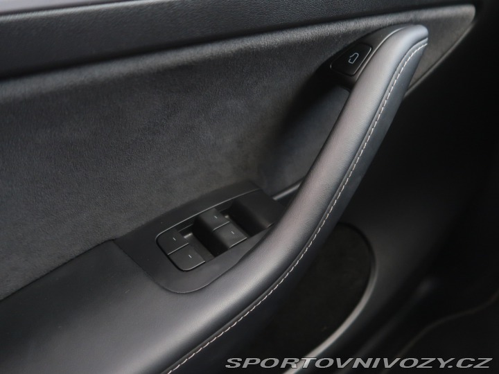 Tesla Model Y Long Range AWD 75kWh 2021