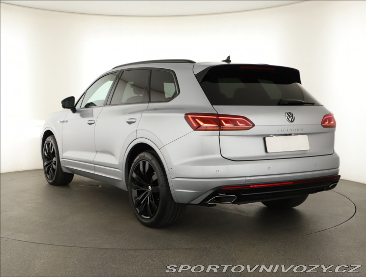 Volkswagen Ostatní modely Touareg R-Line 3.0 TDI 2021