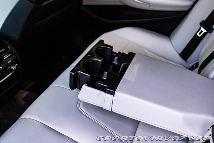 BMW M5 M5 A/T 2019