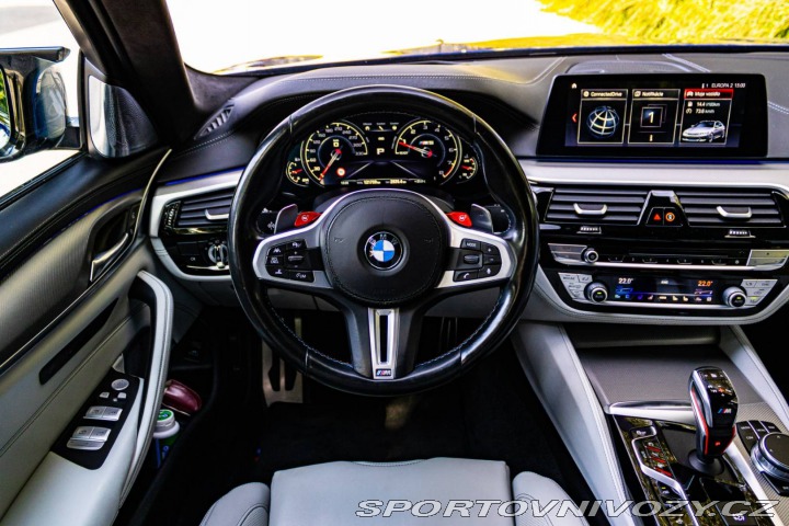 BMW M5 M5 A/T 2019
