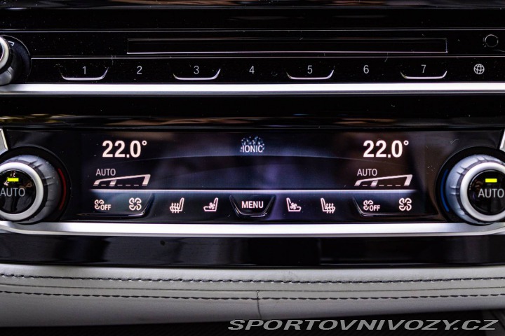 BMW M5 M5 A/T 2019
