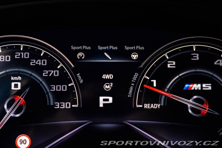 BMW M5 M5 A/T 2019
