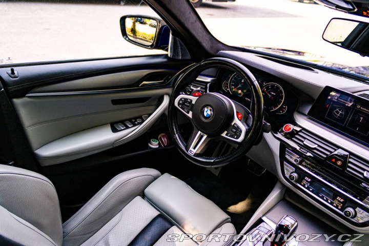 BMW M5 M5 A/T 2019