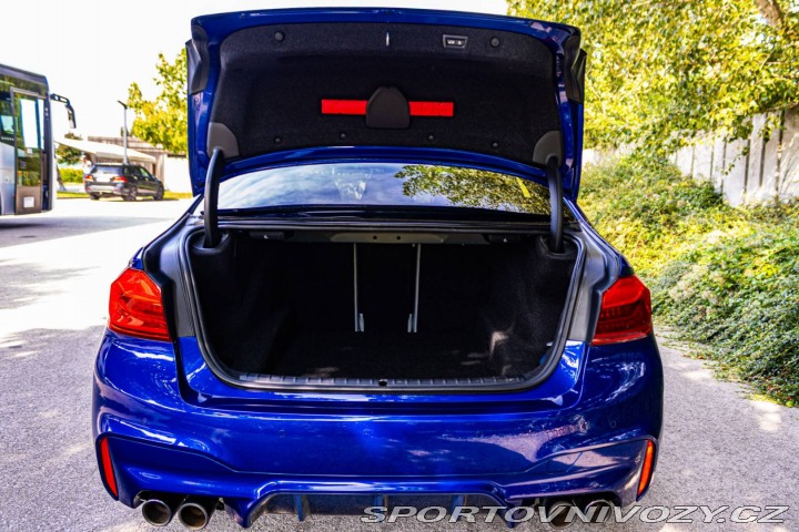 BMW M5 M5 A/T 2019