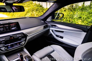 BMW M5 M5 A/T 2019