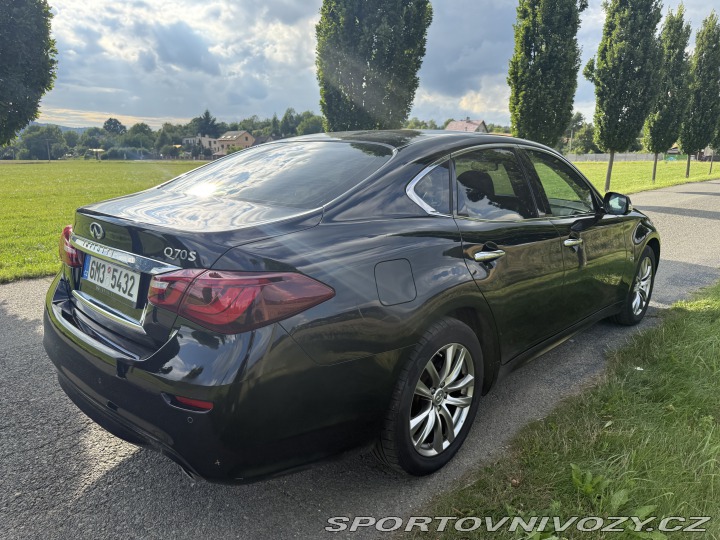 Infiniti Ostatní modely Q70 2015