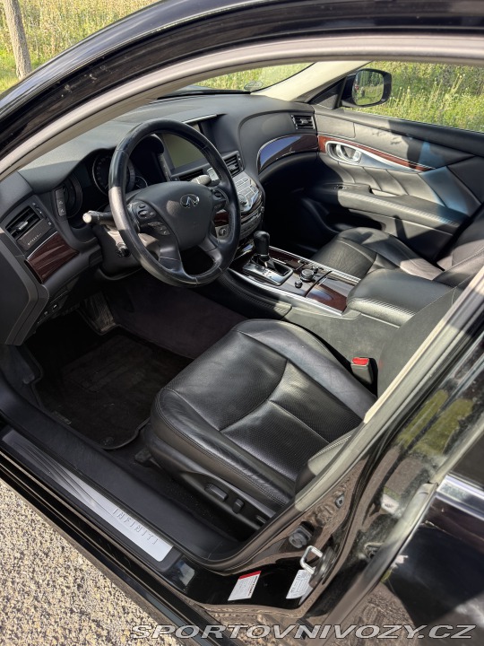 Infiniti Ostatní modely Q70 2015
