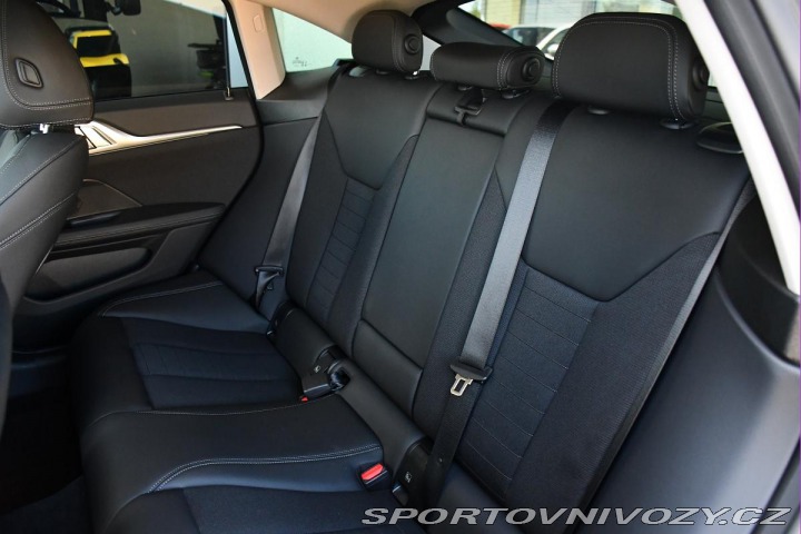 BMW i4 eDrive40 HUD 4L-ZÁRUKA ZA 2023