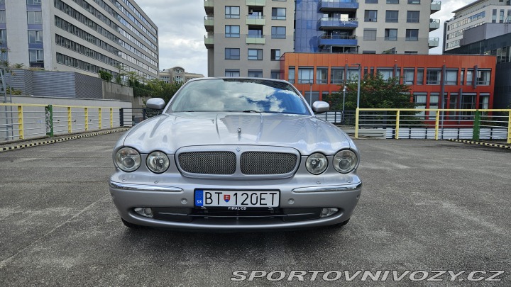 Jaguar XJR 2004