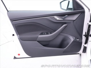 Škoda Ostatní modely Kamiq 1,0 TSI Clever Virtual Na 2022