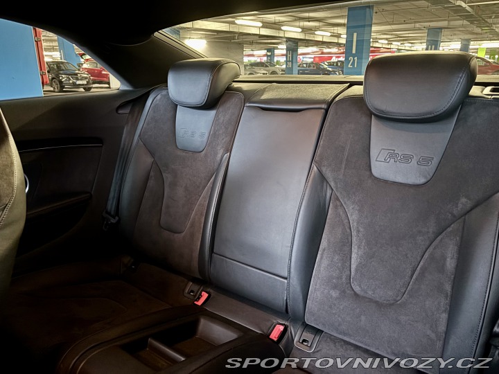 Audi RS5 4.2 FSI Quattro S-tronic 2010