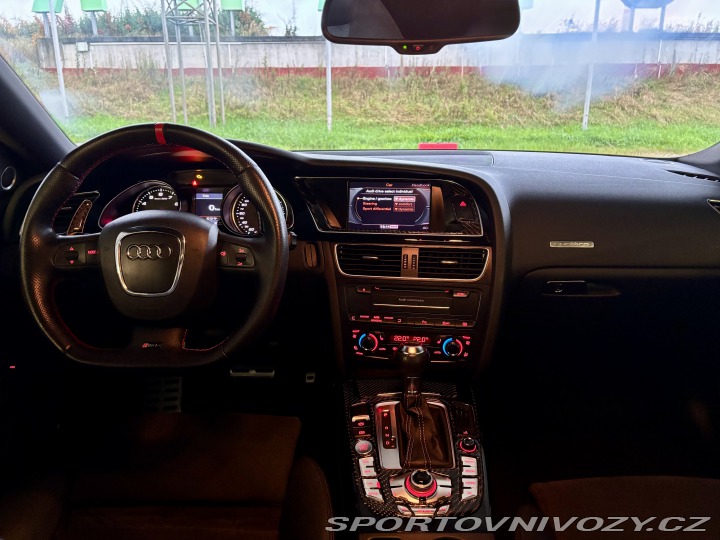 Audi RS5 4.2 FSI Quattro S-tronic 2010