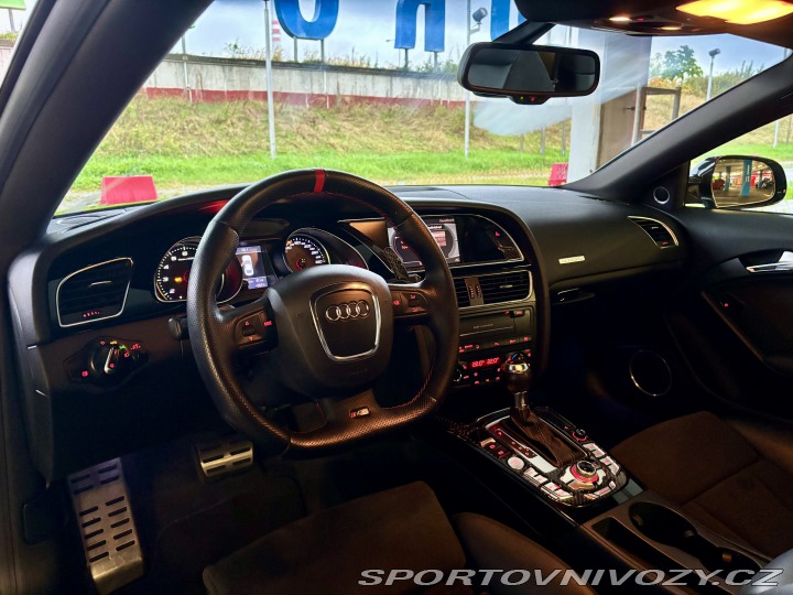 Audi RS5 4.2 FSI Quattro S-tronic 2010