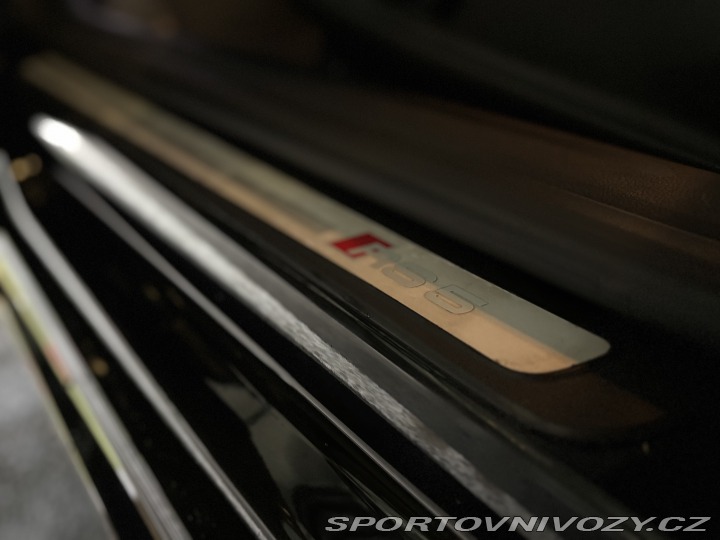 Audi RS5 4.2 FSI Quattro S-tronic 2010