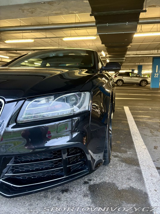 Audi RS5 4.2 FSI Quattro S-tronic 2010