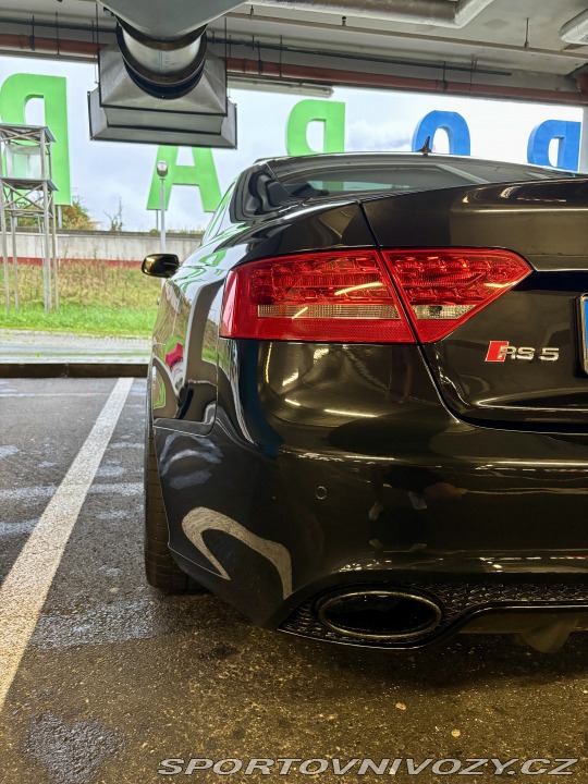Audi RS5 4.2 FSI Quattro S-tronic 2010