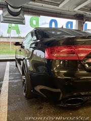 Audi RS5 4.2 FSI Quattro S-tronic 2010