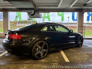 Audi RS5 4.2 FSI Quattro S-tronic 2010