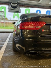 Audi RS5 4.2 FSI Quattro S-tronic 2010