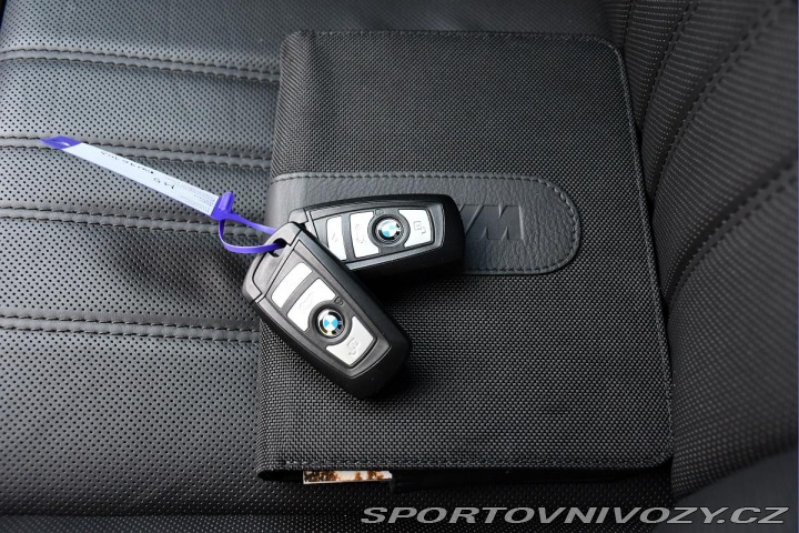 BMW M5 4.4 V8 NVISION HUD TOP ST 2012