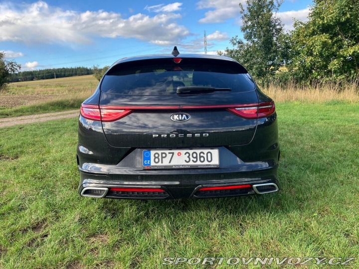 Kia ProCeed  2021