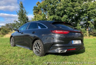 Kia ProCeed  2021