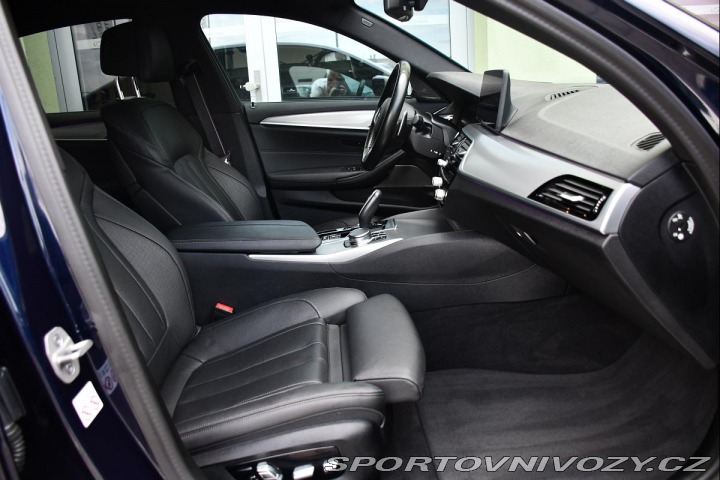 BMW 5 530e PHEV MSPORT xD HUD 9 2023