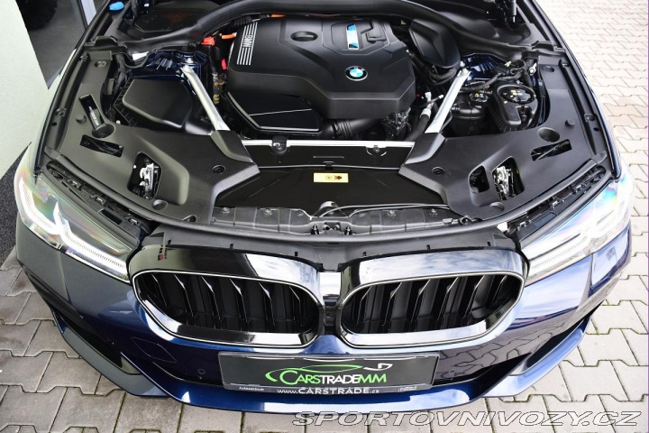 BMW 5 530e PHEV MSPORT xD HUD 9 2023