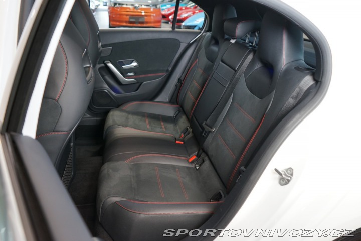 Mercedes-Benz A 200*AMG*CAMERA*CARPLAY*LE 2020