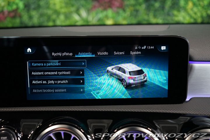 Mercedes-Benz A 200*AMG*CAMERA*CARPLAY*LE 2020