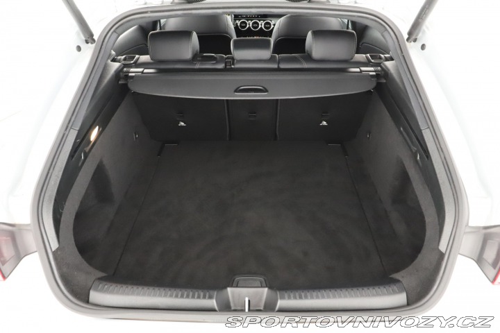 Mercedes-Benz CLA 200 2023