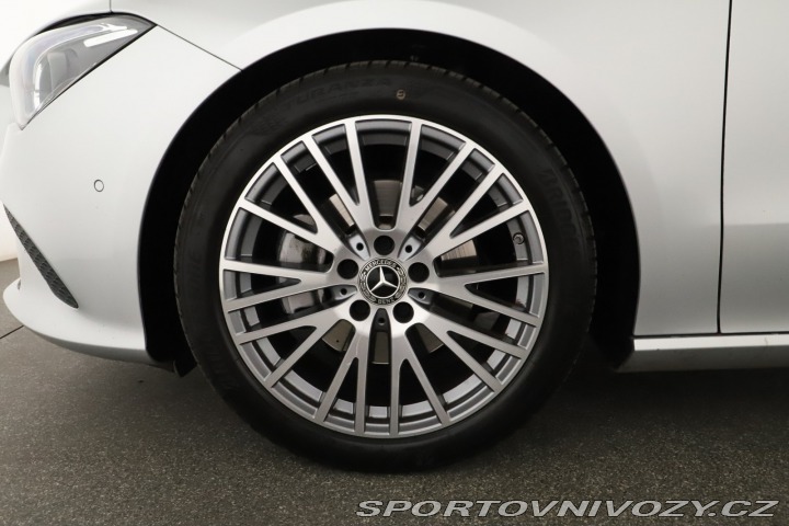 Mercedes-Benz CLA 200 2023