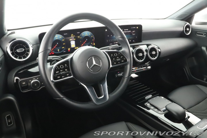Mercedes-Benz CLA 200 2023
