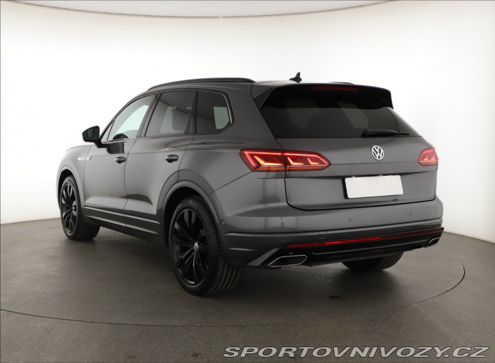 Volkswagen Ostatní modely Touareg R-Line 3.0 TDI 2020