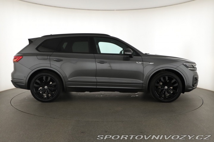 Volkswagen Ostatní modely Touareg R-Line 3.0 TDI 2020