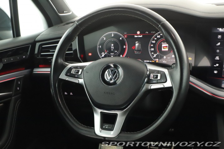 Volkswagen Ostatní modely Touareg R-Line 3.0 TDI 2020