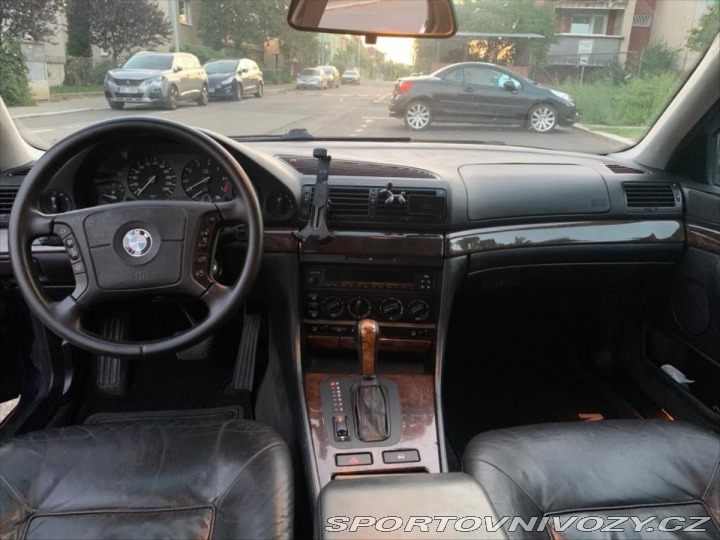 BMW 3 4,0   E38 740i 210kw LPG 1994