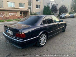 BMW 3 4,0   E38 740i 210kw LPG 1994