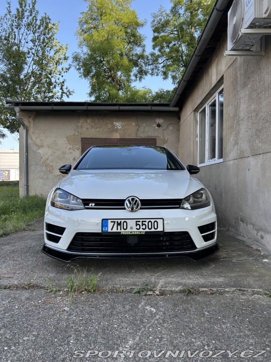 Volkswagen Golf R 2015