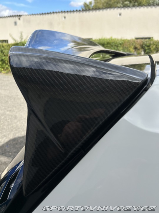 Volkswagen Golf R 2015