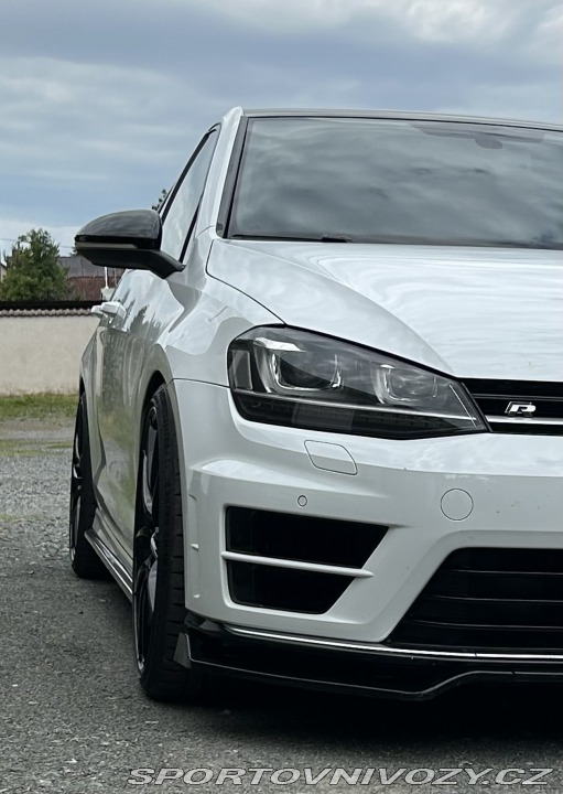 Volkswagen Golf R 2015