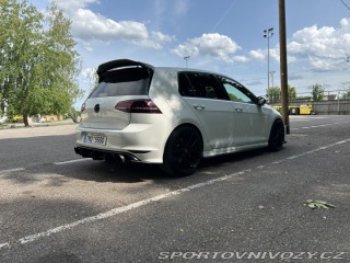 Volkswagen Golf R 2015