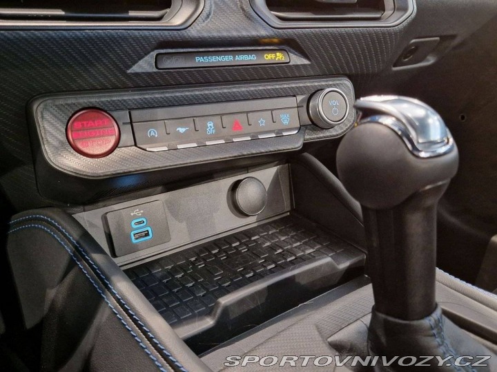 Ford Mustang 5.0 V8 453 k Dark Horse 2024