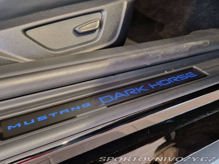 Ford Mustang 5.0 V8 453 k Dark Horse 2024