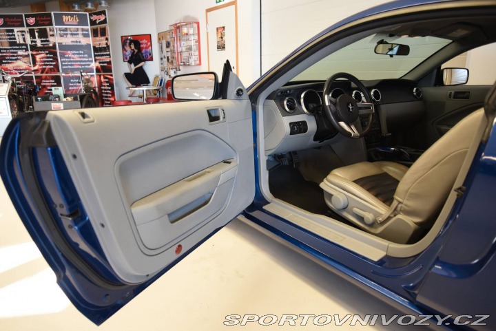 Ford Mustang Coupe V6 4,0L 2007