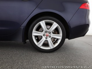 Jaguar XE 20d 2016