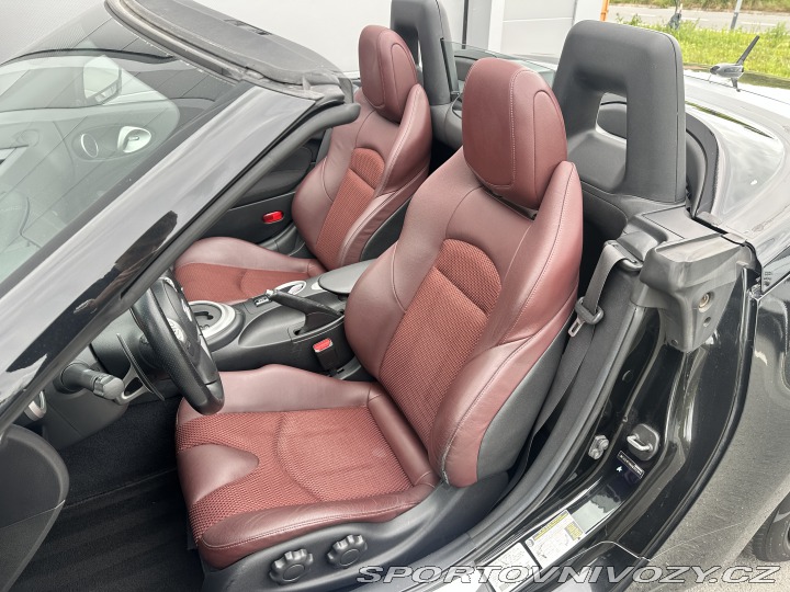 Nissan 370 Z CABRIO, 3.7 241 KW, Servi 2012