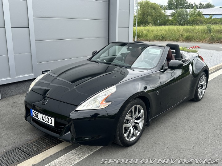 Nissan 370 Z CABRIO, 3.7 241 KW, Servi 2012