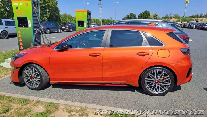 Kia Ceed GT Záruka, 2x sada kol 2022
