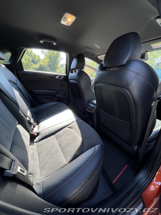 Kia Ceed GT Záruka, 2x sada kol 2022